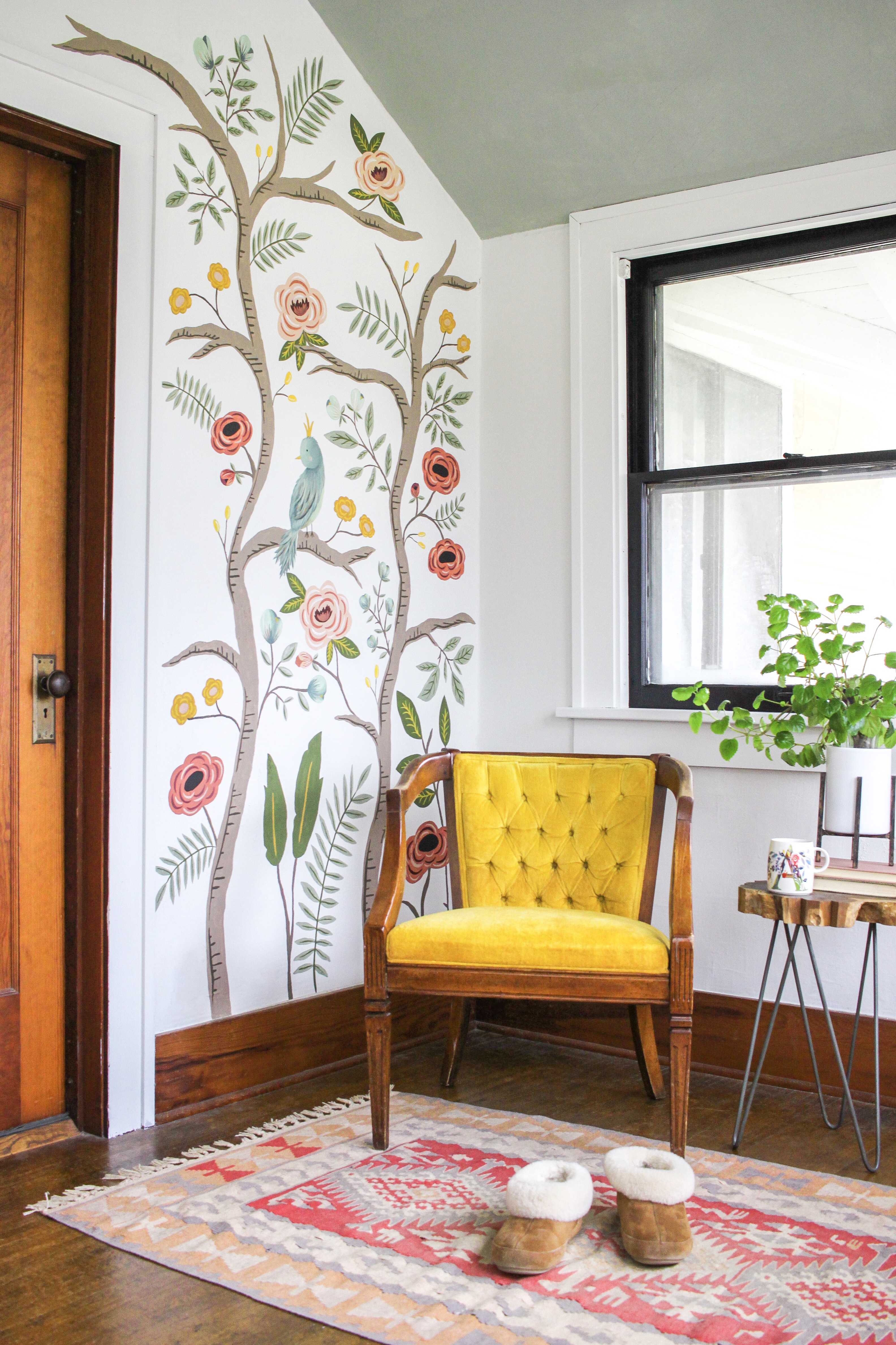 Hand painted Chinoiserie Mural- One Room Challenge